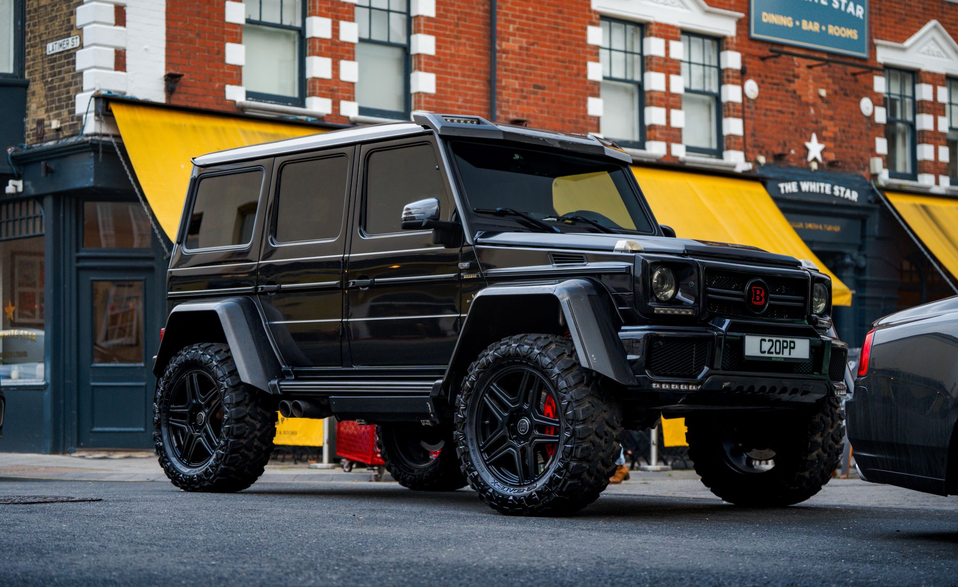 Why UK Petrolheads Are Turning to Grey Import SUVs as the New Performance Daily in 2026